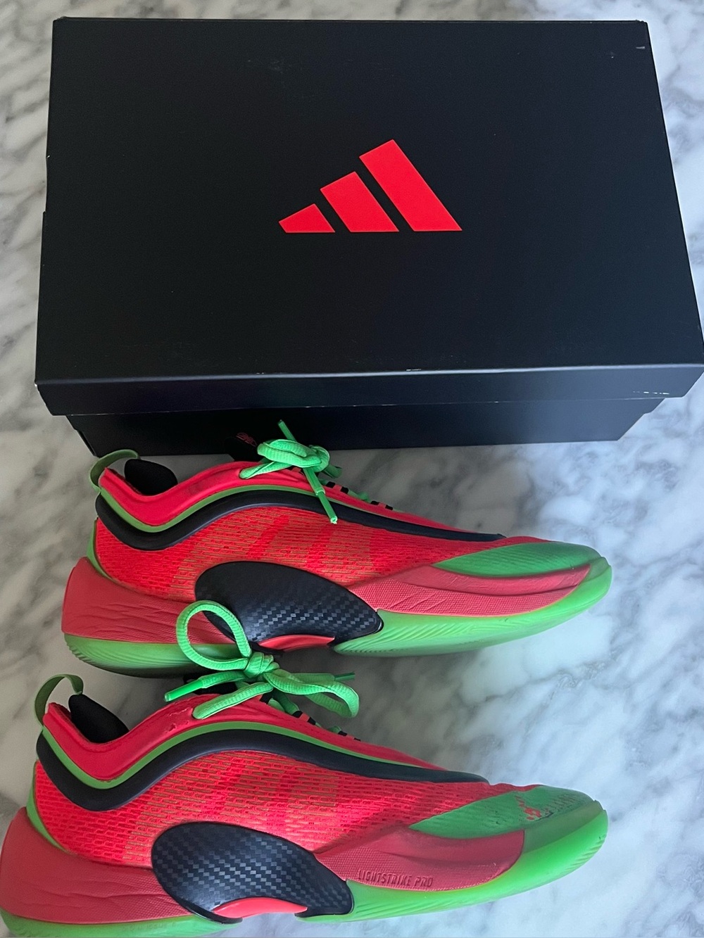 Adidas D.O.N. Issue 6 "Lucid" basketball sneakers in US 8.
